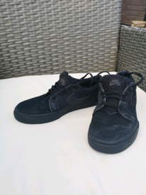 harley quinn converse nike